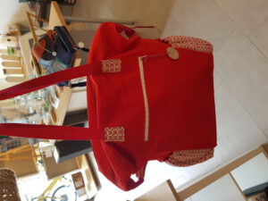 Shoppingbag mit Schirm und Seitentaschen